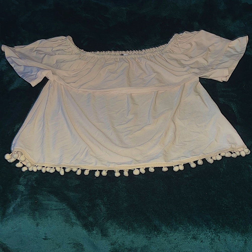 Brand: kensie || Size: Medium || Color: Beige